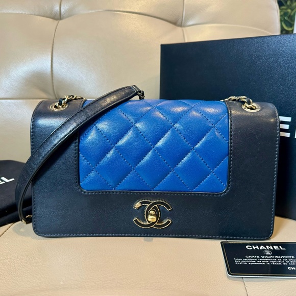 Sold x Full Set🔹CHANEL Mademoiselle quilted small flap bag - Picture 2 of 13